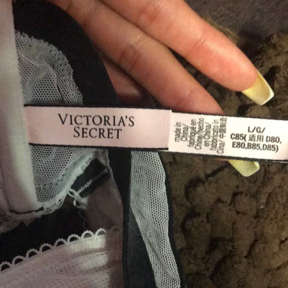 Victoria secret bralette - Picture 3 of 3